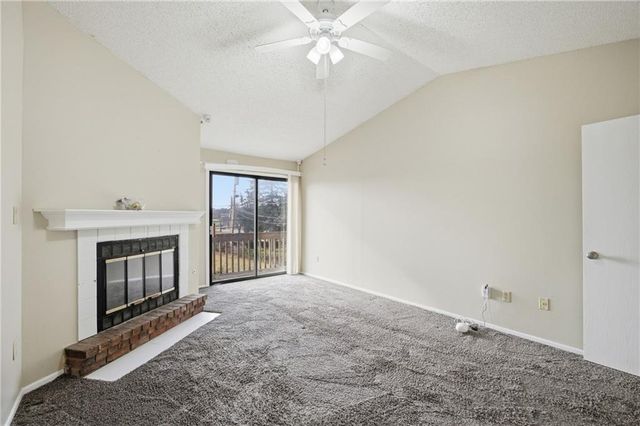 8139 Holmes Road 202, Kansas City, MO 64131