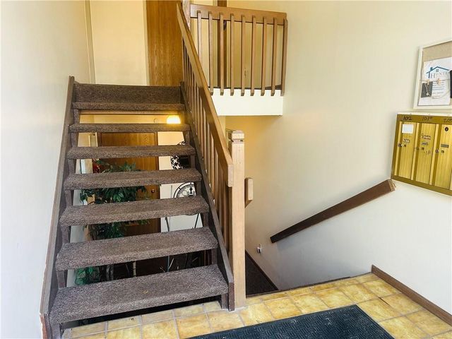 8139 Holmes Road 202, Kansas City, MO 64131