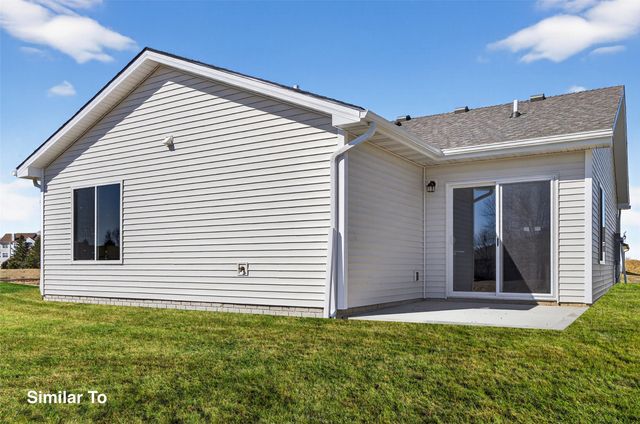 2122 Legacy Drive, Norwalk, IA 50211