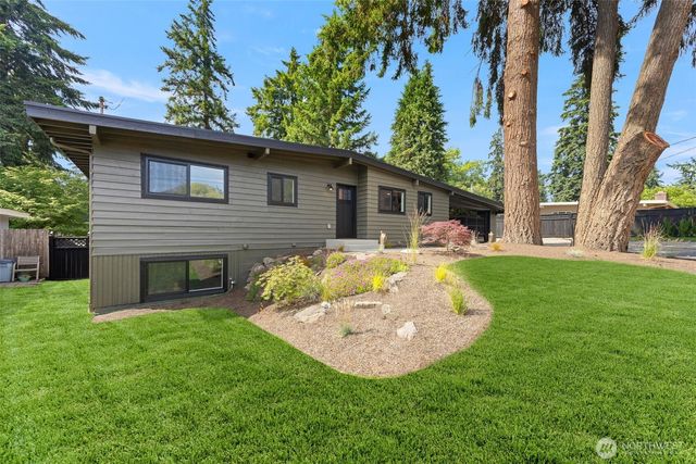 16719 SE 4th Place, Bellevue, WA 98008