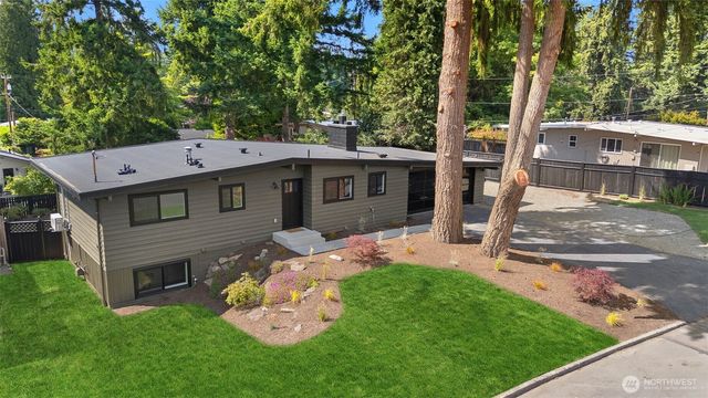 16719 SE 4th Place, Bellevue, WA 98008