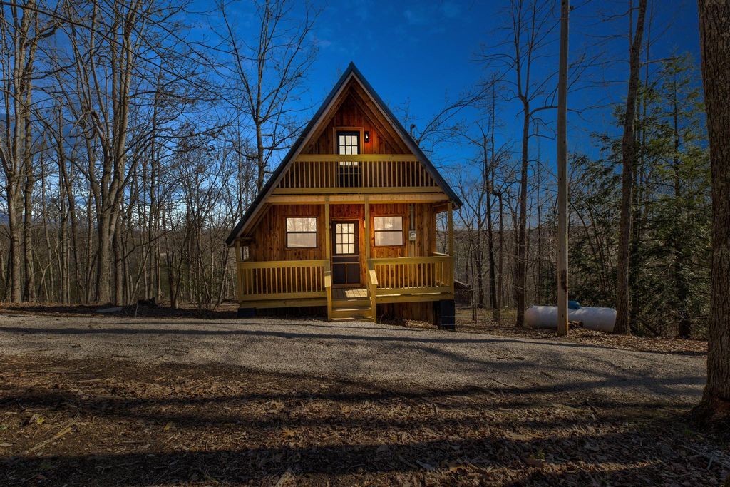 718 Adams Acres Road, Wellington, KY 40387