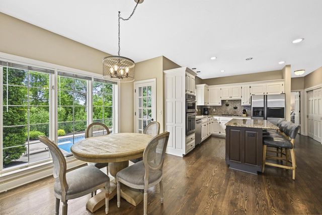 4665 Hastings DRIVE, Brookfield, WI 53045