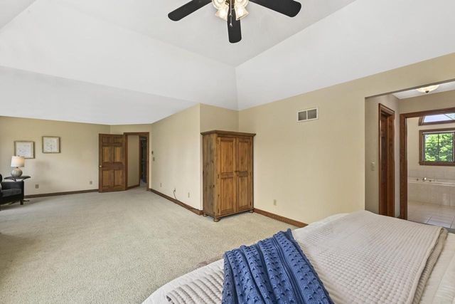 4665 Hastings DRIVE, Brookfield, WI 53045