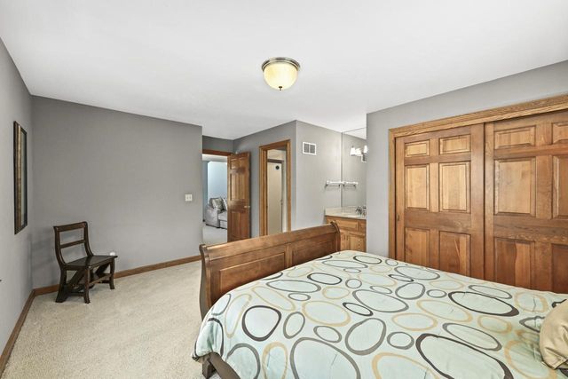 4665 Hastings DRIVE, Brookfield, WI 53045