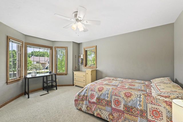 4665 Hastings DRIVE, Brookfield, WI 53045