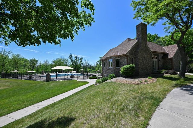 4665 Hastings DRIVE, Brookfield, WI 53045