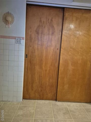 1530 Johnson Road, Granite City, IL 62040