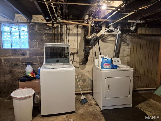 1530 Johnson Road, Granite City, IL 62040