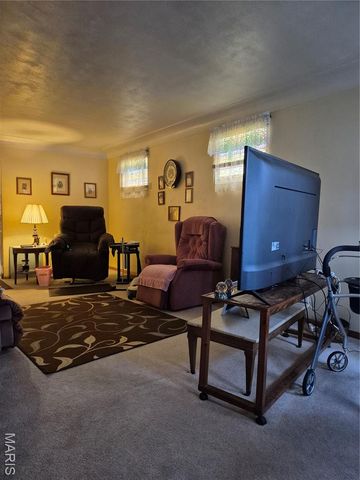 1530 Johnson Road, Granite City, IL 62040