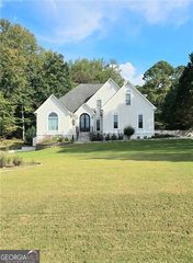 145 WALDEN Way, Fayetteville, GA 30214