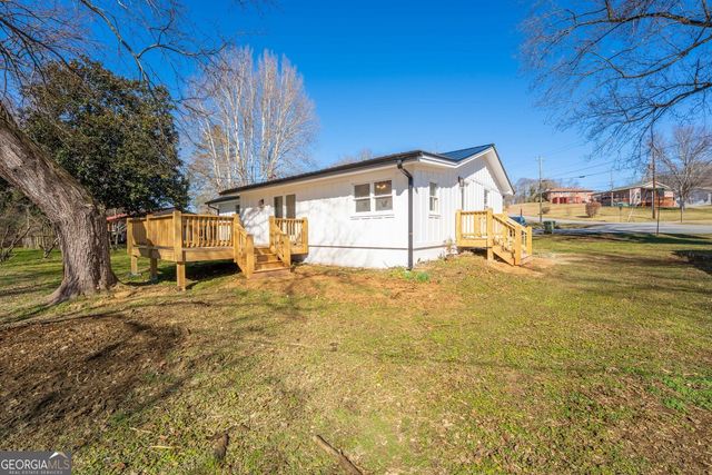 298 Faulkner Street, Cleveland, GA 30528