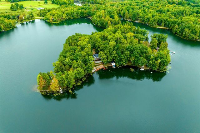 506 Mclachlan Point, Evart, MI 49631