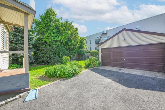 108 N Forest Avenue, Rockville Centre, NY 11570