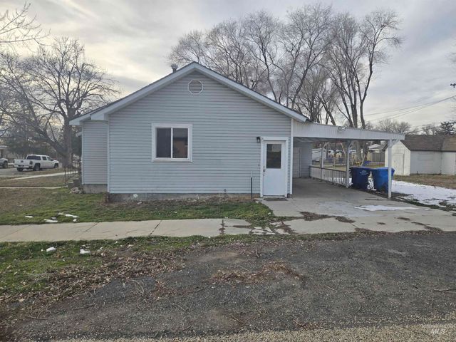328 E Ave D, Jerome, ID 83338