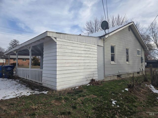 328 E Ave D, Jerome, ID 83338
