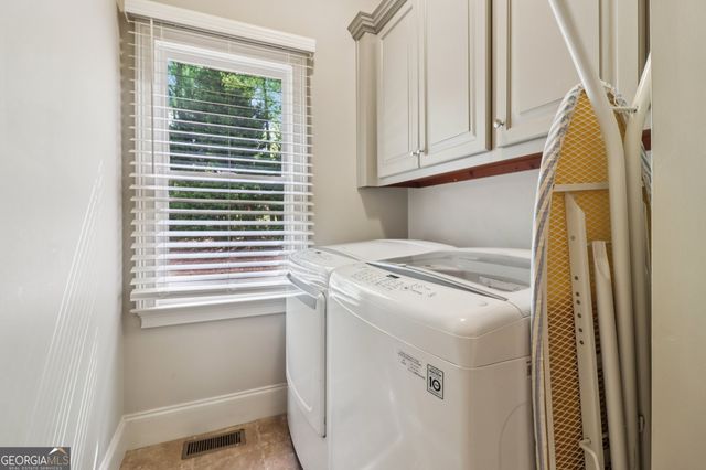 42 Clover Leaf Court, Newnan, GA 30265