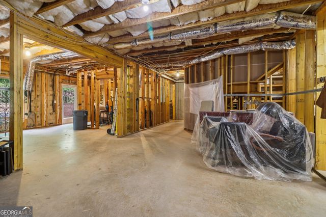 42 Clover Leaf Court, Newnan, GA 30265