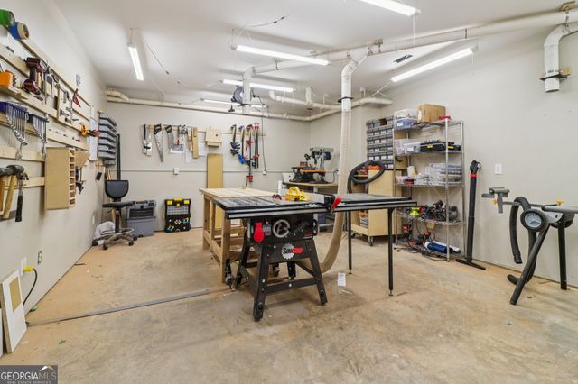 42 Clover Leaf Court, Newnan, GA 30265