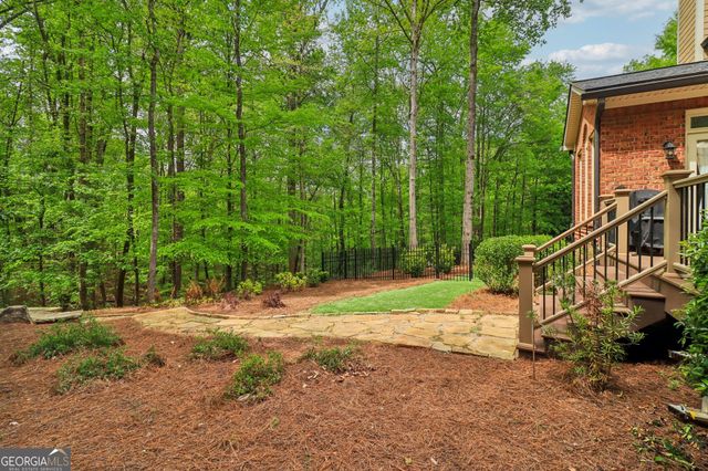 42 Clover Leaf Court, Newnan, GA 30265