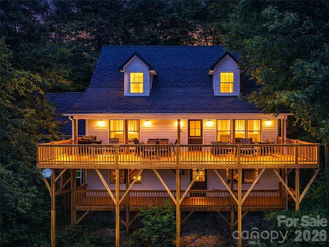 505 Middle Top Loop, Maggie Valley, NC 28751