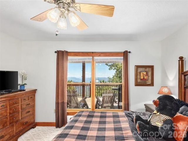 505 Middle Top Loop, Maggie Valley, NC 28751