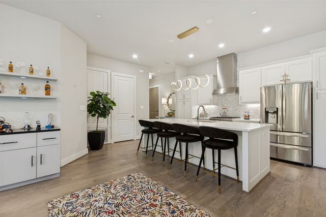 15875 Spectrum Drive 1105, Addison, TX 75001