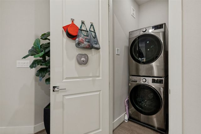15875 Spectrum Drive 1105, Addison, TX 75001