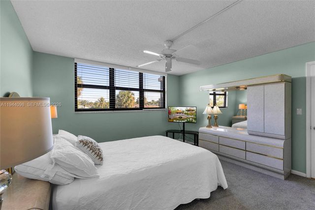 2430 Deer Creek Country Club Blvd 206-2, Deerfield Beach, FL 33442