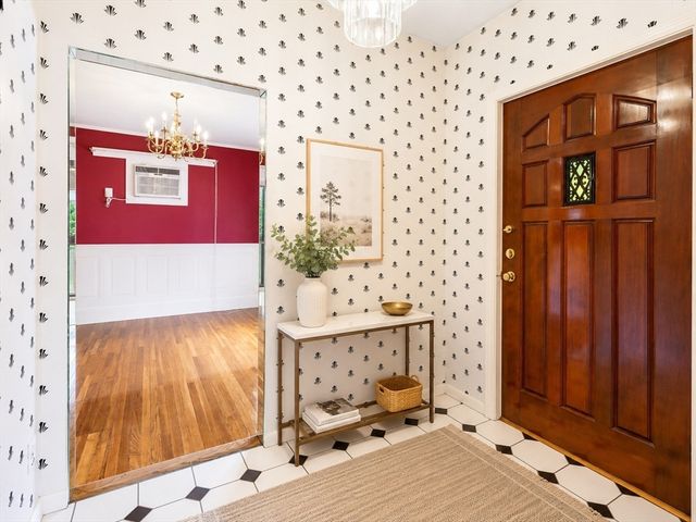 977 Main Street 1, Melrose, MA 02176