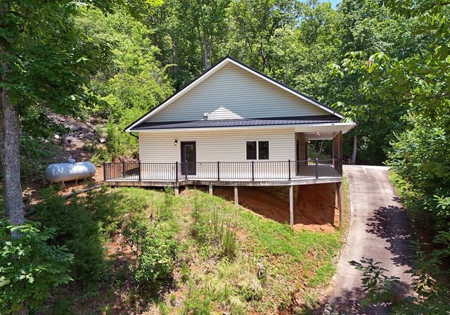 714 Mountain View Road, Hiawassee, GA 30546