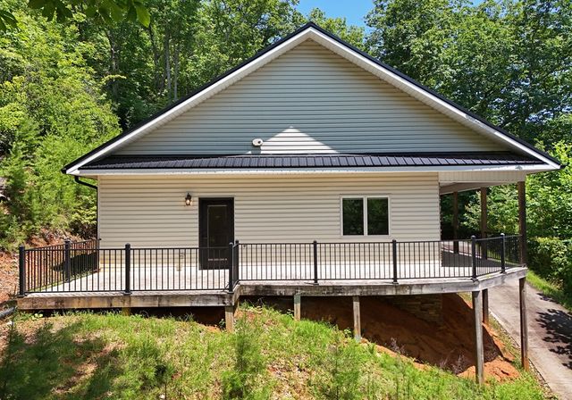 714 Mountain View Road, Hiawassee, GA 30546