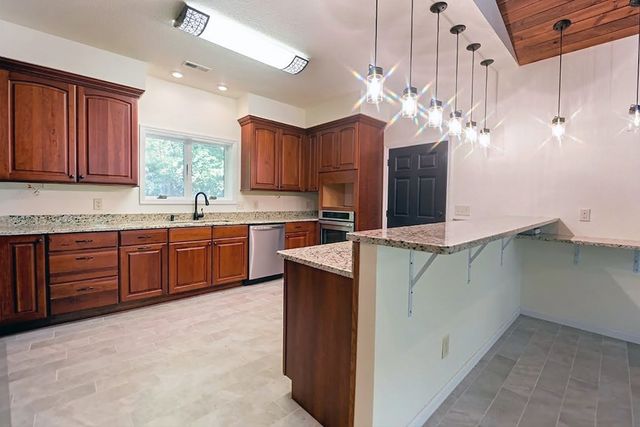 714 Mountain View Road, Hiawassee, GA 30546