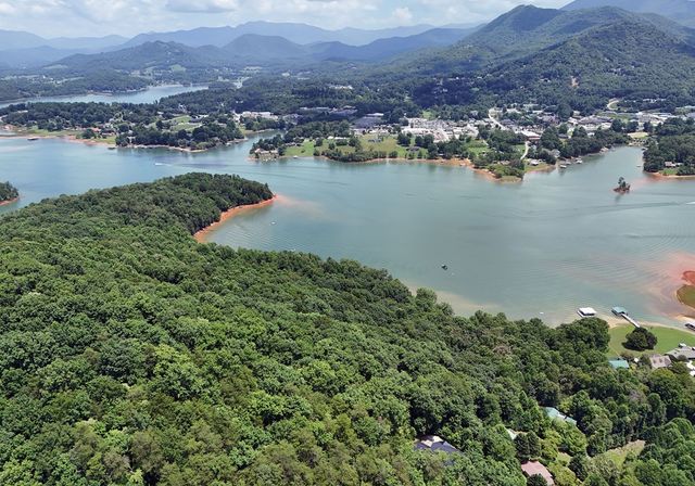714 Mountain View Road, Hiawassee, GA 30546