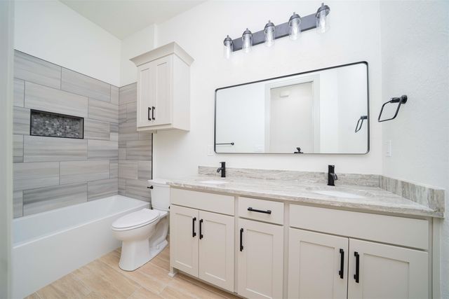 3906 French Dr, Longview, TX 75604