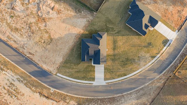 3906 French Dr, Longview, TX 75604