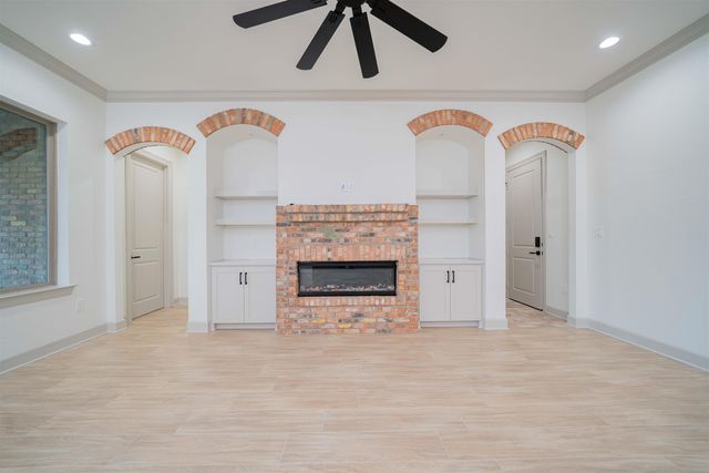 3906 French Dr, Longview, TX 75604