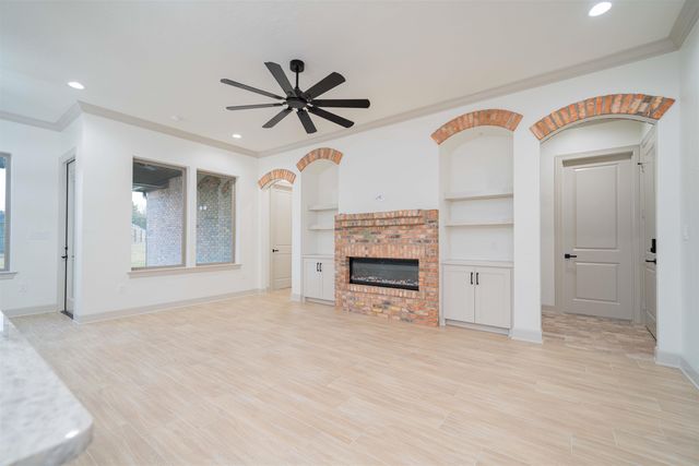 3906 French Dr, Longview, TX 75604