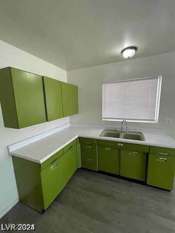 2705 Howard Drive, Las Vegas, NV 89104