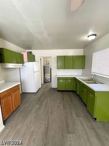 2705 Howard Drive, Las Vegas, NV 89104