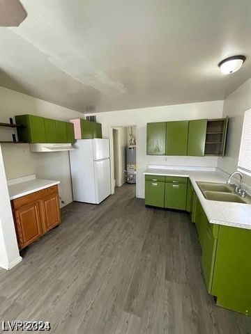 2705 Howard Drive, Las Vegas, NV 89104