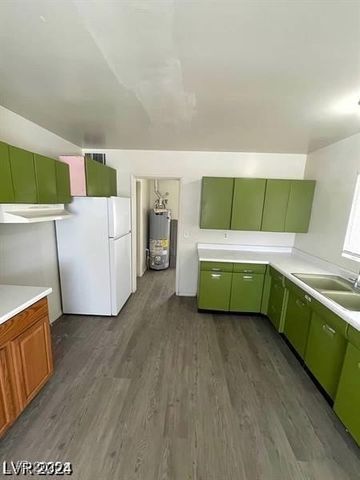 2705 Howard Drive, Las Vegas, NV 89104