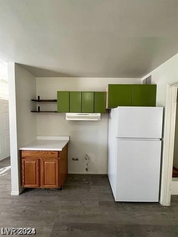 2705 Howard Drive, Las Vegas, NV 89104