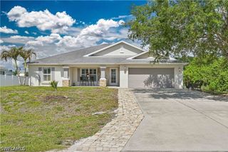 917 Albert AVE, Lehigh Acres, FL 33971