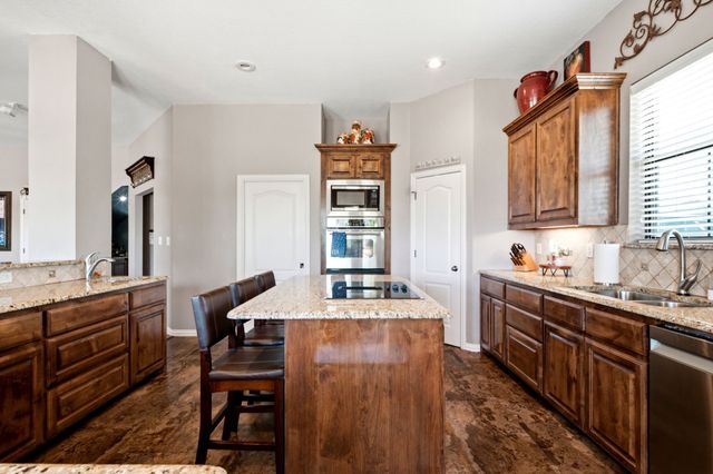 600 Aspen Street, Pilot Point, TX 76258