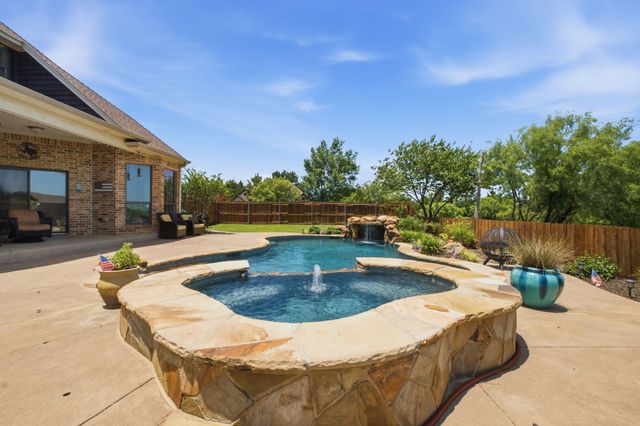600 Aspen Street, Pilot Point, TX 76258