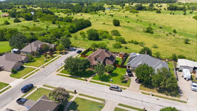 600 Aspen Street, Pilot Point, TX 76258