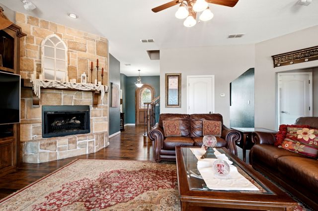 600 Aspen Street, Pilot Point, TX 76258