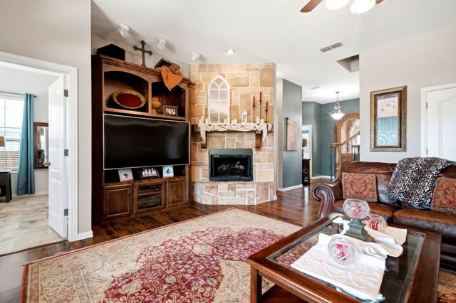 600 Aspen Street, Pilot Point, TX 76258