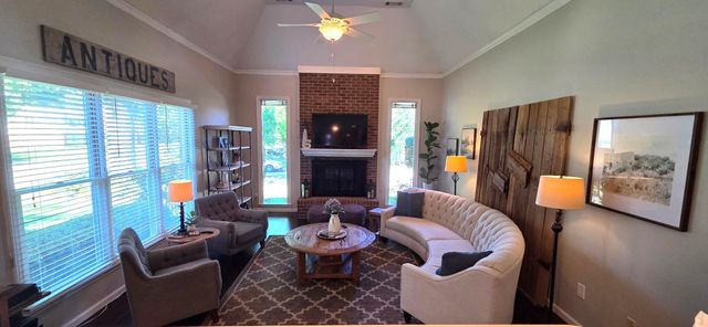 2840 ASPEN GLADE CV, Memphis, TN 38016